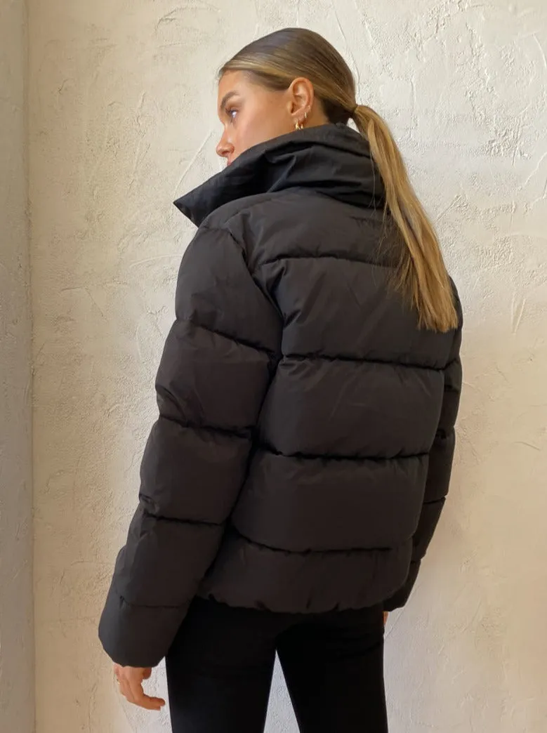 Jupiter Puffer Jacket in Black